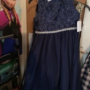 Girls dress size 12